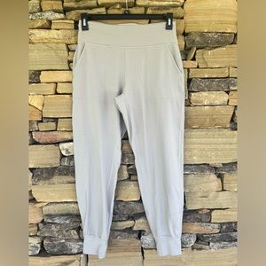 Lululemon women’s joggers size 10